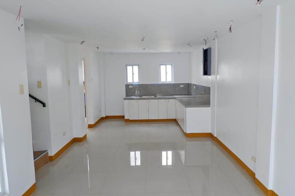 brentwood oasis - Image 1